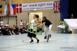 1475067275-93-von-204.jpg