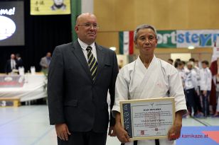 1475067272-90-von-204.jpg