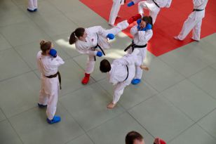 1552919591-43.jpg