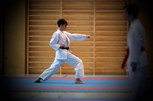 1552921845-39.jpg