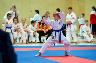 1570969663-11.jpg