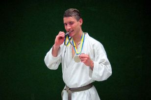 seibukan_Goju_Ryu_EM_for_Cadets_Junior_Graz_2010_002.jpg