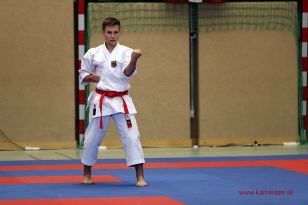 1475067200-27-von-204.jpg