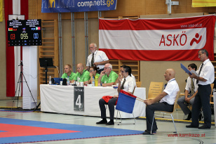 1475067177-6-von-204.jpg