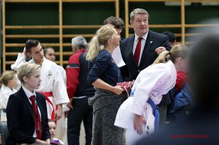 1479750229-4-von-116.jpg