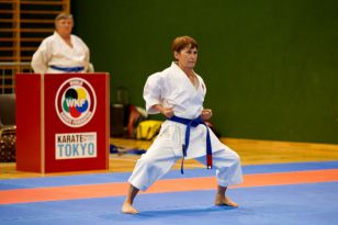 1558517539-60.jpg
