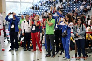 1475067295-111-von-204.jpg