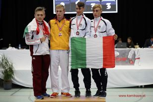 1475067343-154-von-204.jpg
