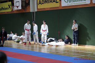 1489945000-22-von-113.jpg