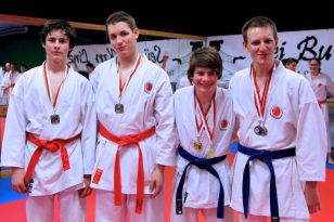 seibukan_KARATE_ein_Sport_fuer_Alt_und_Jung_2012_017.jpg