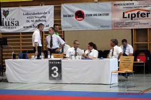 1475067176-5-von-204.jpg