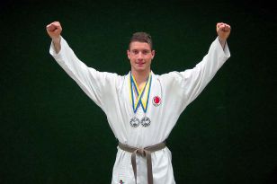 seibukan_Goju_Ryu_EM_for_Cadets_Junior_Graz_2010_000.jpg