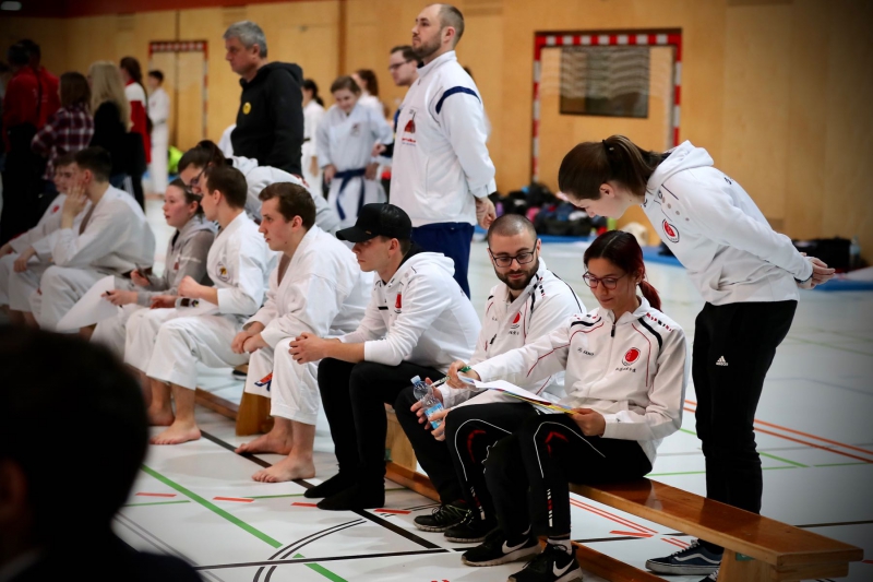 1552921846-40.jpg